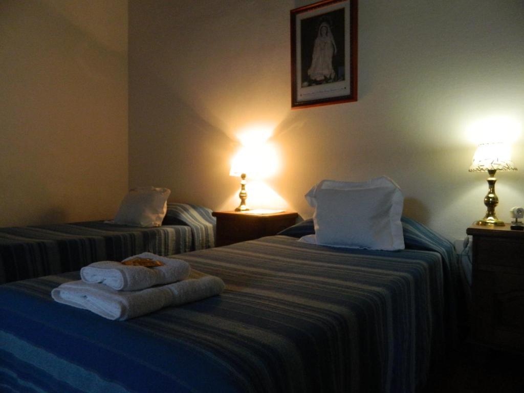 Hostal El Cerrito San Lorenzo Сан-Лоренсо Экстерьер фото