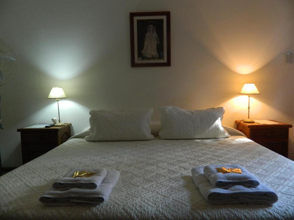 Hostal El Cerrito San Lorenzo Сан-Лоренсо Экстерьер фото
