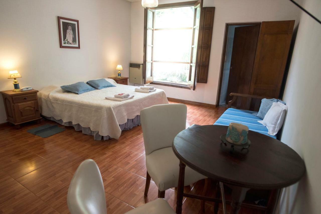 Hostal El Cerrito San Lorenzo Сан-Лоренсо Экстерьер фото